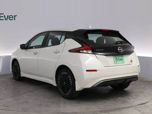 Used 2024 Nissan Leaf SV Plus FWD image 17