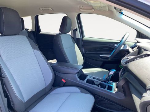 Used 2018 Ford Escape SE w/ SE Sync 3 Package FWD image 17