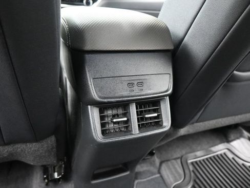 Used 2025 Chevrolet Equinox LT w/ Convenience Package II FWD image 15