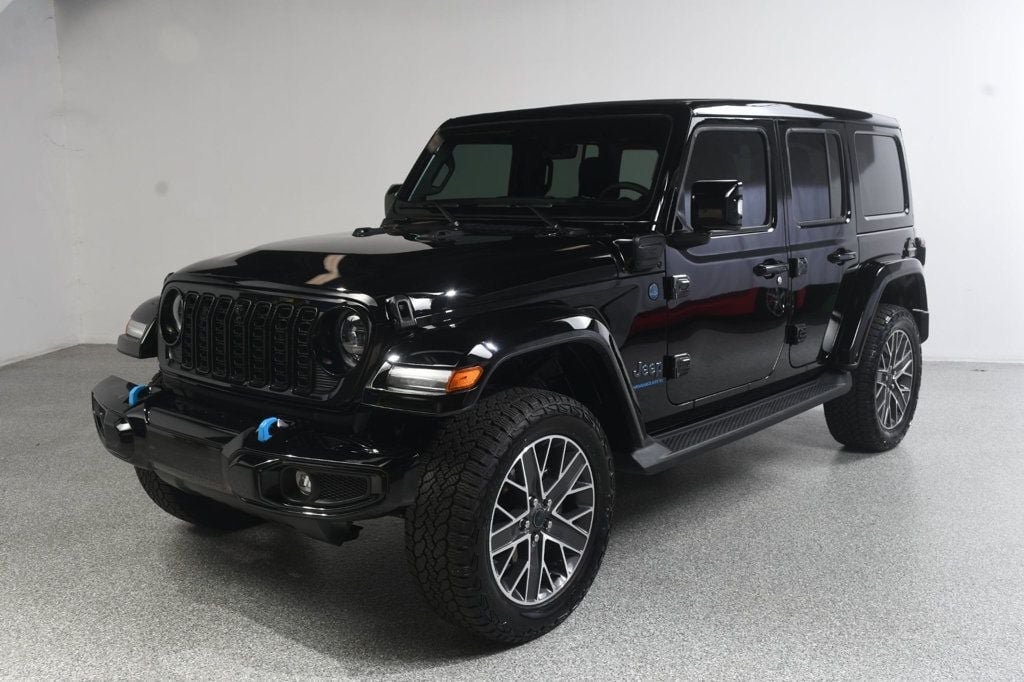 Used 2024 Jeep Wrangler High Altitude AWD/4WD image 4