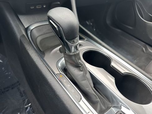 Used 2024 Chevrolet Malibu LT image 16