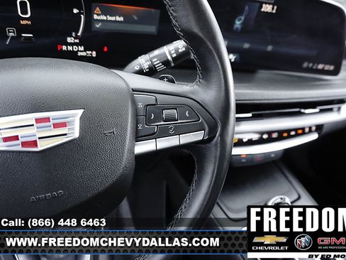 Used 2025 Cadillac XT4 Premium Luxury image 20