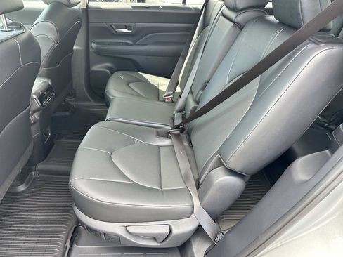Certified 2026 Toyota Grand Highlander AWD image 12