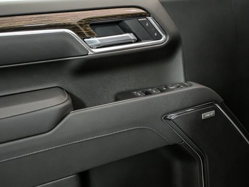 New 2026 GMC Sierra 1500 Elevation w/ Elevation Premium Package AWD/4WD image 5