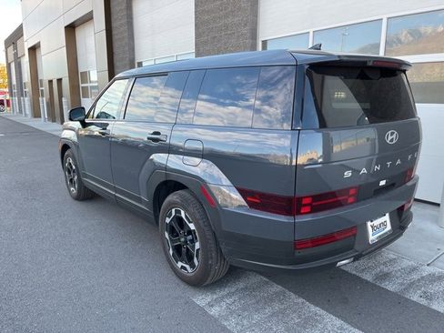 Used 2025 Hyundai Santa Fe SE image 6