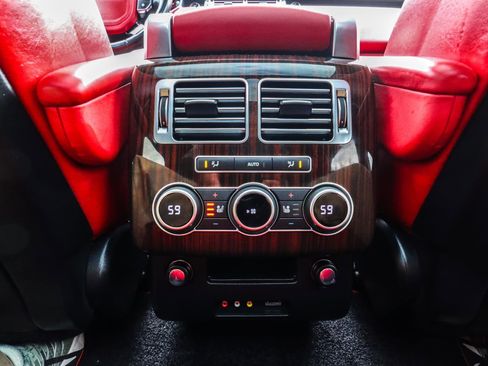 Used 2016 Land Rover Range Rover Autobiography image 15