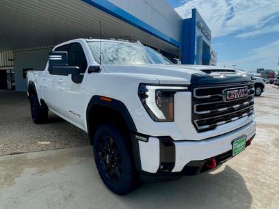 New 2025 GMC Sierra 2500 AT4