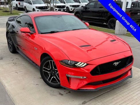 Used 2018 Ford Mustang GT Premium w/ Equipment Group 401A RWD image 4