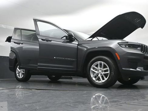 Used 2023 Jeep Grand Cherokee L Laredo w/ Luxury Tech Group I image 52