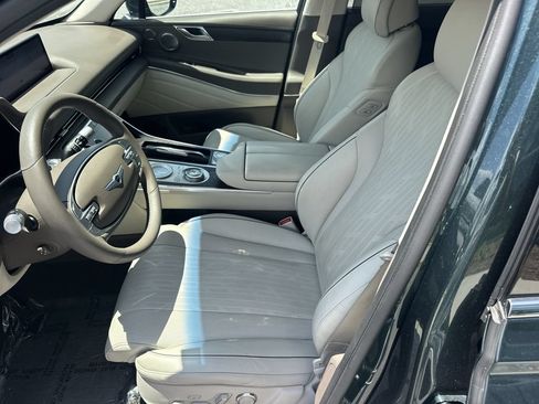 Used 2021 Genesis GV80 2.5T w/ Prestige Package 05 RWD image 18