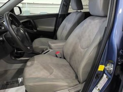 Used 2011 Toyota RAV4 Base image 14