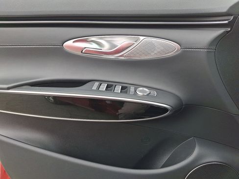 Used 2025 Genesis GV70 2.5T image 11