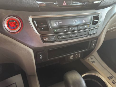 Used 2017 Honda Ridgeline RTL-T image 32