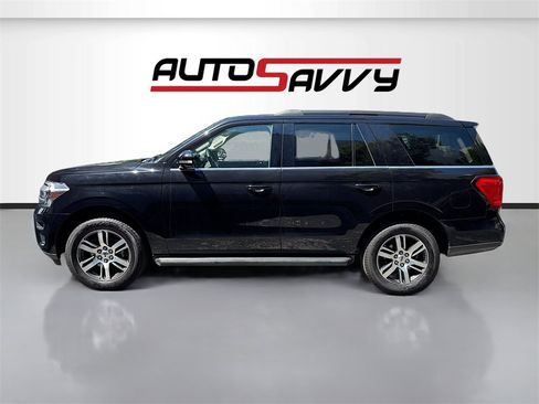Used 2024 Ford Expedition XLT image 4