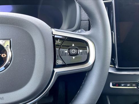 New 2026 Volvo XC90 B5 Plus w/ Protection Package AWD/4WD image 18