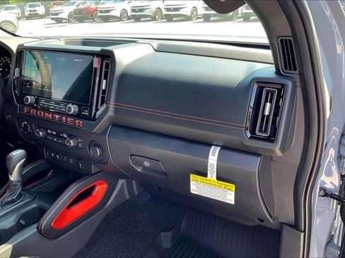 New 2026 Nissan Frontier PRO-4X w/ Pro-4x Convenience Package image 20