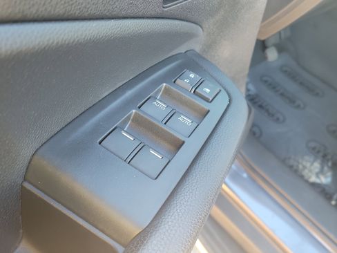 Used 2022 Hyundai Kona SE image 21