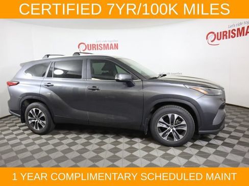 Used 2023 Toyota Highlander XLE FWD image 29
