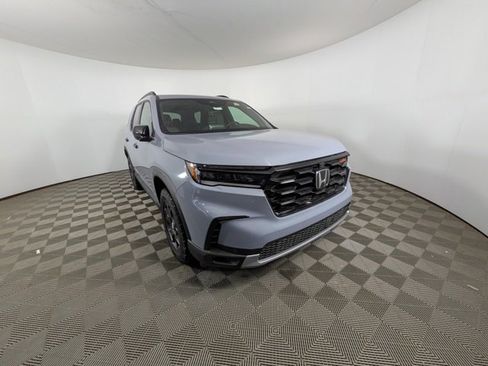New 2025 Honda Pilot TrailSport image 31