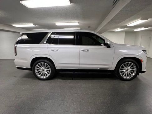 Certified 2024 Cadillac Escalade Premium Luxury w/ Performance Package AWD/4WD image 6