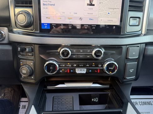 Used 2024 Ford F250 Platinum w/ Tremor Off-Road Package image 26