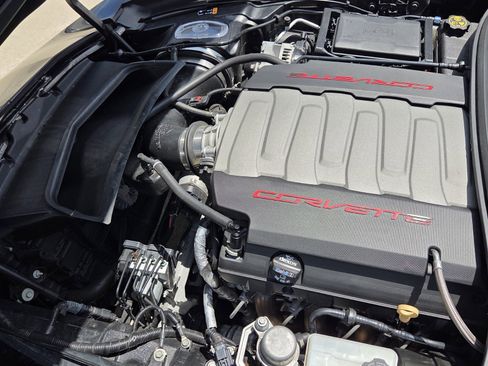 Used 2019 Chevrolet Corvette Stingray Coupe w/ Battery Protection Package RWD image 11