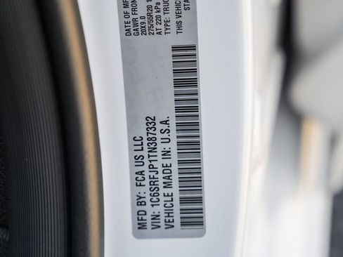 New 2026 RAM 1500 Laramie AWD/4WD image 44