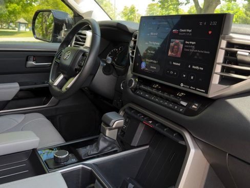 Used 2022 Toyota Tundra Limited RWD image 30