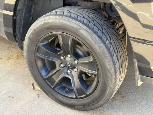 Used 2021 RAM 1500 Big Horn image 4