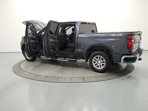 Used 2021 Chevrolet Silverado 1500 LT AWD/4WD image 14