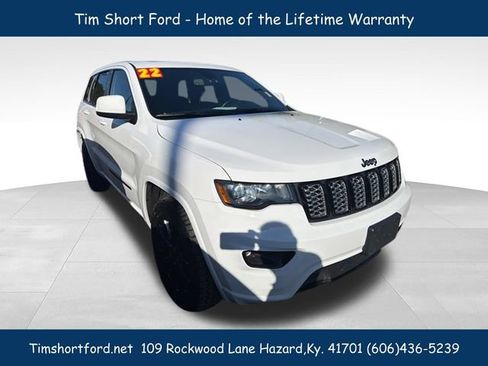 Used 2022 Jeep Grand Cherokee Laredo X AWD/4WD image 4
