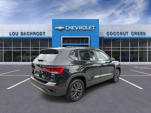 Used 2022 Volkswagen Taos S FWD image 8