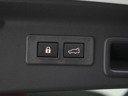 Certified 2026 Subaru Forester Premium image 17