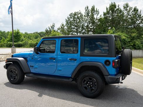 Used 2022 Jeep Wrangler Unlimited Sport AWD/4WD image 7