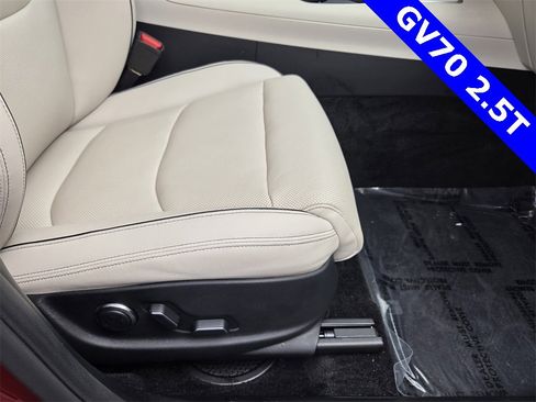 Used 2023 Genesis GV70 2.5T w/ Advanced Package image 20