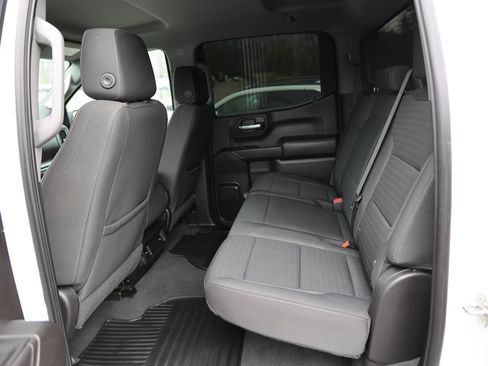 Used 2023 Chevrolet Silverado 1500 Custom image 25