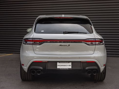 Certified 2023 Porsche Macan S AWD/4WD image 8