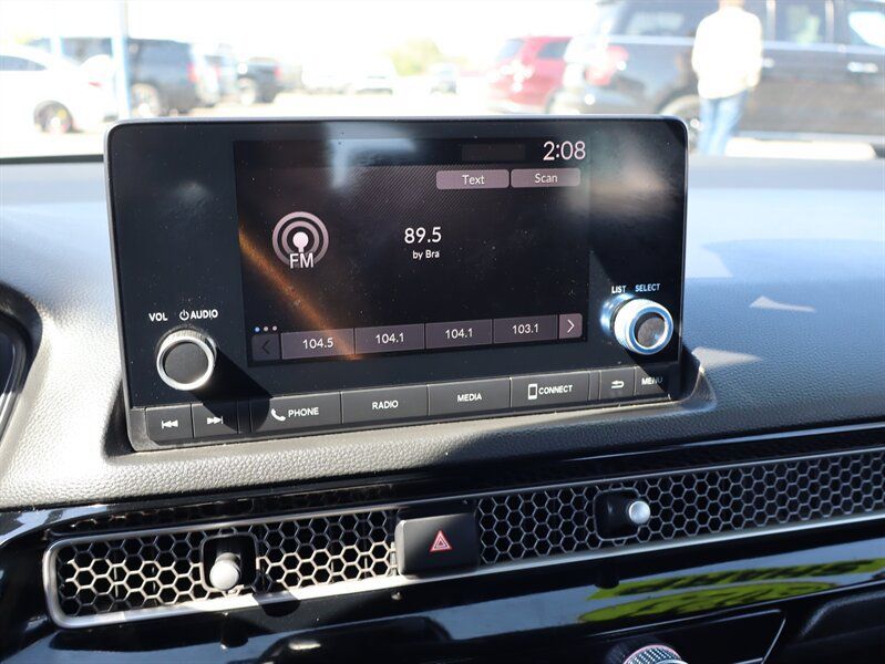 Used 2023 Honda Civic Sport image 11