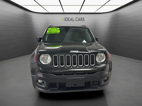 Used 2018 Jeep Renegade Latitude w/ Popular Equipment Group FWD image 8