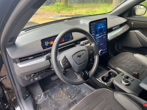 Used 2023 Ford Mustang Mach-E GT image 32