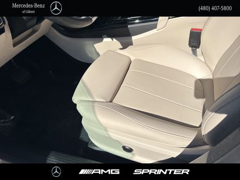 Certified 2025 Mercedes-Benz CLA 250 image 12