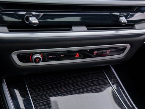 Certified 2025 BMW X5 M60i image 27