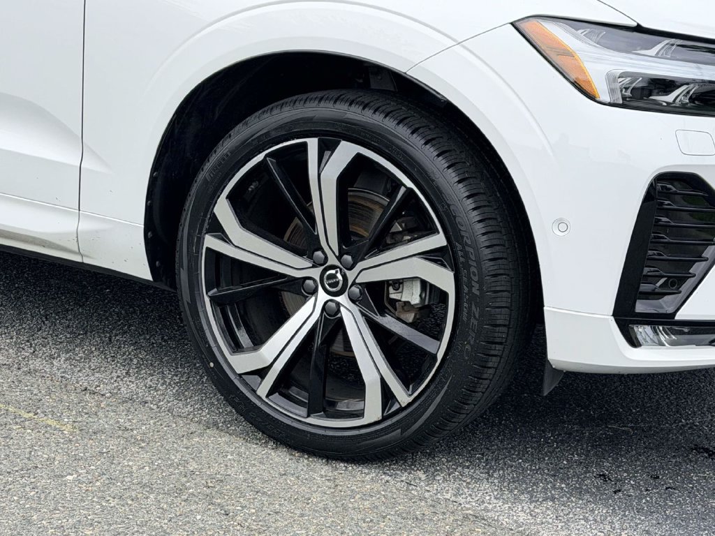 Used 2024 Volvo XC60 B5 Ultimate w/ Protection Package Premier AWD/4WD image 27