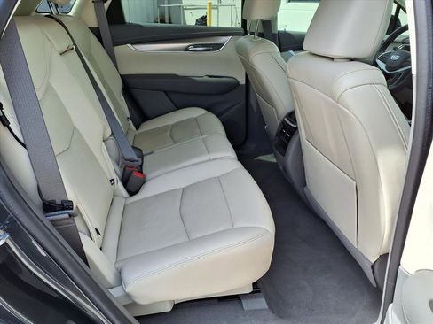 Used 2021 Cadillac XT5 Premium Luxury FWD image 13