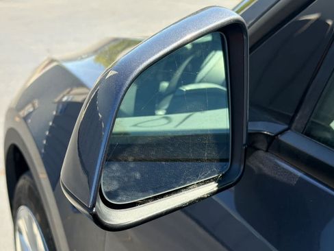 Used 2022 Tesla Model Y Long Range AWD/4WD image 19
