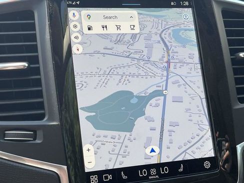 Used 2025 Volvo XC90 B5 Core image 26