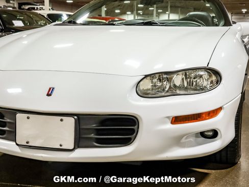 Used 2002 Chevrolet Camaro Z28 RWD image 31