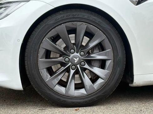 Used 2018 Tesla Model S 100D image 27