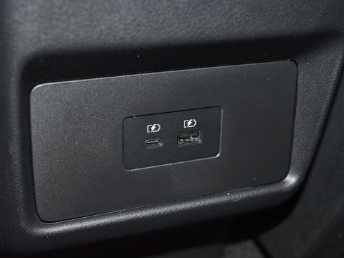 Certified 2023 Nissan Rogue SV image 19