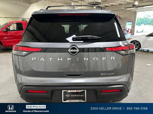 Used 2022 Nissan Pathfinder SV AWD/4WD image 7